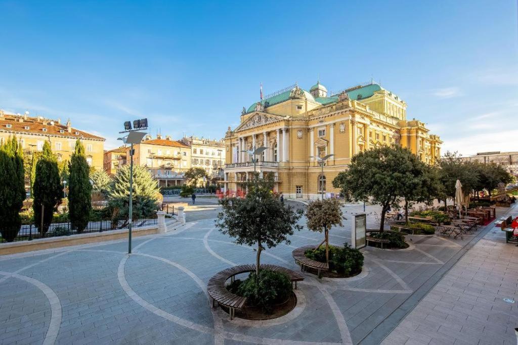 Apartment West Rijeka Exterior photo